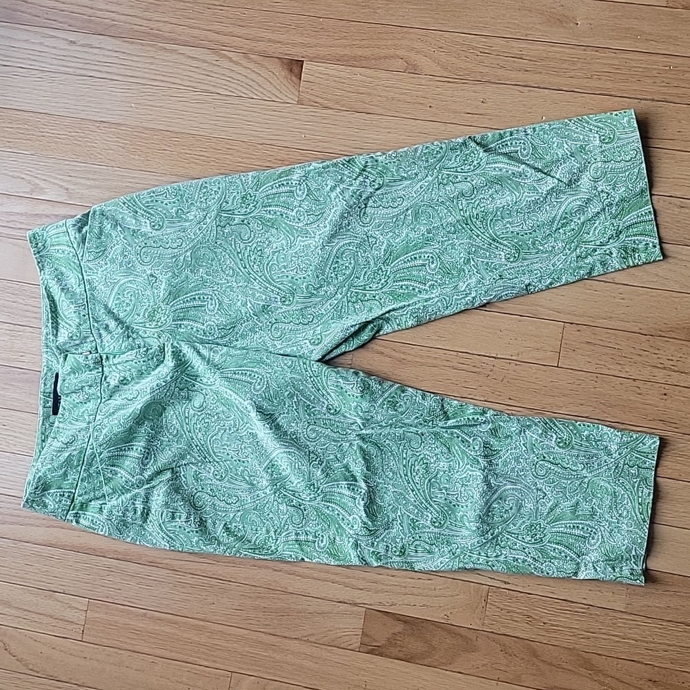 Green crop pants